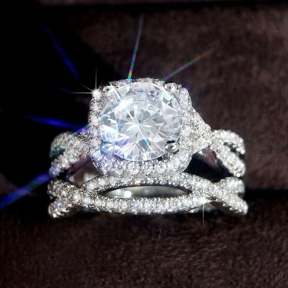 NWT 14K White Gold Plated S925 Zirconia Couple Wedding Ring Set Size 9 - Picture 3 of 4